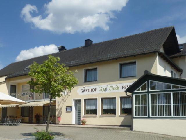 Landgasthof Zur Linde รีเดนแบร์ก ภายนอก รูปภาพ